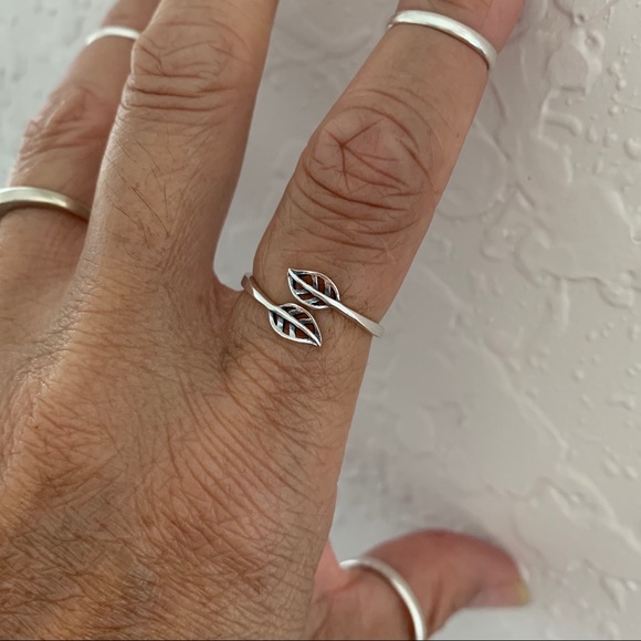 Sterling Silver Delicate Wraparound Small Leaf Ring, Tree Leaves, Plant Rings - Picture 6 of 7
